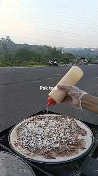 Hj ow to make chocolate milk cheese cerepes #livecookingshow #streetfoods #crepe #cookingvideos