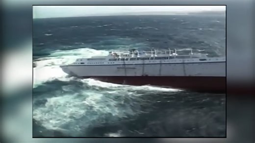 What the camera captured in the most shocking ship sinkings