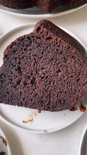 1.9K views · 24 reactions | This brownie cake is rich, decadent and chocolaty! It is hands down the easiest cake ever. This recipe is made with pantry staples and takes only one hour. https://organicallyaddison.com/brownie-cake/ | Organically Addison | Facebook