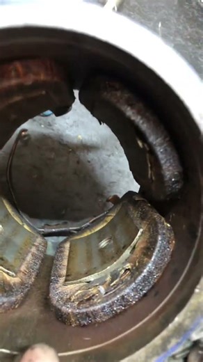 Volvo FH series trucks typically use heavy-duty starter motors designed to crank large displacement