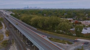 CSX运营了首列穿越森林山立交桥的列车