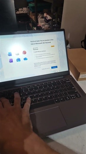 Microsoft please stop giving me ads before iv even finished installing your operating system