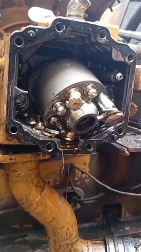 Completely destroyed Caterpillar Control Valve Surgery#mechanic #shorts #caterpillar