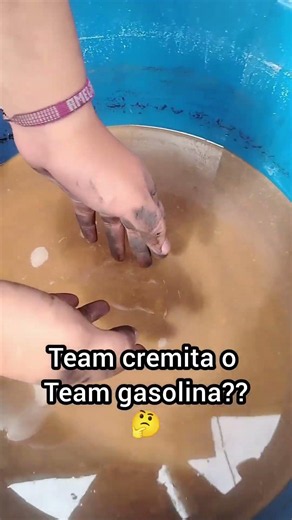 En el mundo hay dos tipos de mecánicos, cuál eres tú?? 🤔🤔🤔