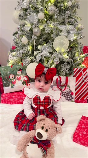 Adorable Christmas Dresses for Baby Girls