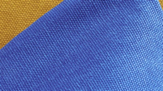 TESAMMANS er tímabundin vörulína sem unnin er í samstarfi við hönnunartvíeykið Raw Color. Saman hönnuðum við línu af húsgögnum, vefnaðarvörum og skrautmunum í óvæntum litasamsetningum sem lífga upp á rými og setja svip á heimilið. Væntanleg í apríl! | IKEA