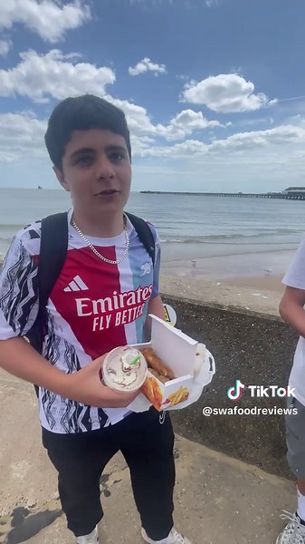 #food#reveiws#fyp#fyp#fyppp@#L✝️ @R9NNIE @Reaney