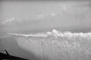 Fascinating Look Back at Aerial Smoke Curtains Used by World War 2 Pilots to Hide Naval Ships