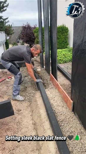 Precision Finishing, Modern Fencing 📏🖤 #ExposedAggregate #ModernFence #LandscapeDesign