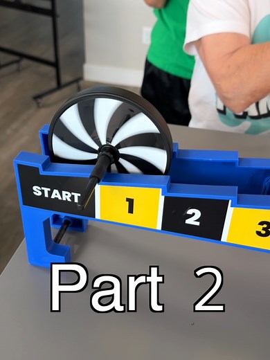 Spin Zone Game Part 2 — Gold Prize, Frog Hat & Bacon Toothpaste
