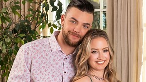 The complete guide to watching '90 Day Fiancé' in order