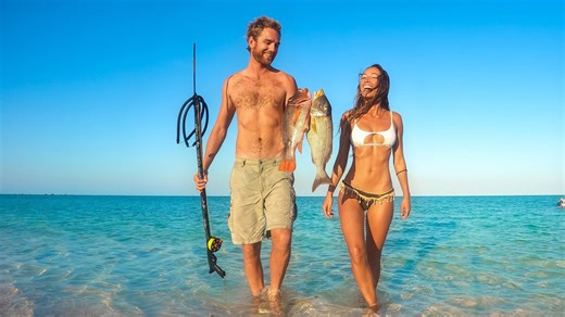 SPEARFISHING & LIVING ON REMOTE ISLAND (Catch & Cook) s3ep7