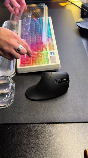 Happy Monday Besties!! I hope everyone had a great weekend. #fyp #wfh #workfromhome #dayinthelife #corporategirlies Work from home WFH Wfhm Work from home mom Corporate