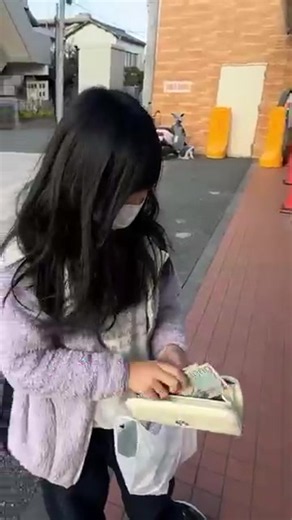 ¡Yuzu me cobra las deudas! 💸 #japon #japoneses #japones #yuzu
