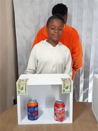 Ting ting and bilqis concert blackpink deadline day 1 jakarta.... #ayutingting#bilqis #blackpink #deadlineworldtour #CapCut