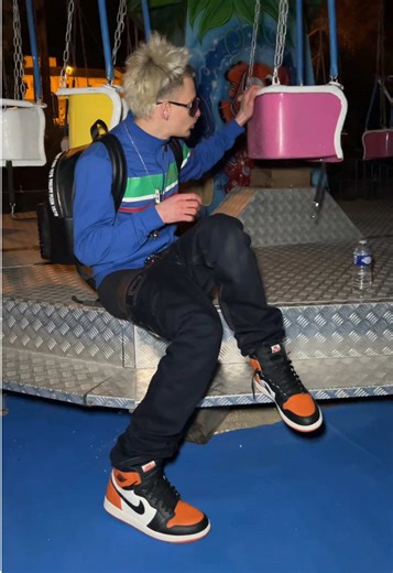 Vidéos de Killian (@killianblink) avec KARATE KICKIN - Dom Corleo