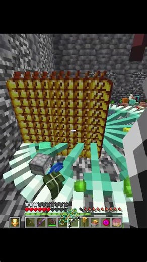 Minecraft, but Dropping Random Custom ITEMS! | Hindi Challenge