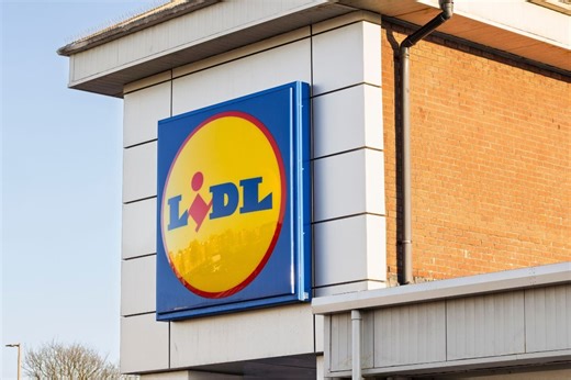 At just £40, Lidl's wooden mud kitchen is set to become your kid's favourite toy of the summer