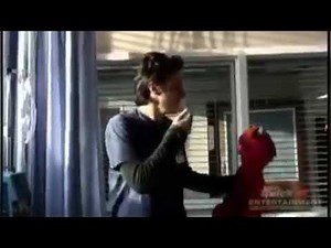 Elmo learns a new word - Scrubs Blooper