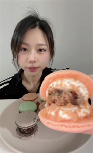 쫀득한 마카롱 한입에 녹아버림 😵‍💫 | Macaron Mukbang #마카롱먹방 #쫀득마카롱 #macaron #dessertmukbang #satisfyingeating