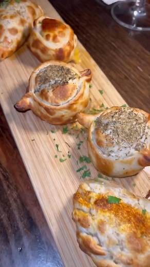 Lost files from my Miami trip @bunburymiami was a hit . . . #miamifood #eatingvideo #mukbang #foodreview #eatingshow #miamirestaurants #steaknight #empanadas #forkyeah #eeeeats #amazing #foodie #foodlovers #yummyfood #foodreview #foodreels #foryoupage #fypシ゚ #virals #trending #reelsfb #reels | Mandy