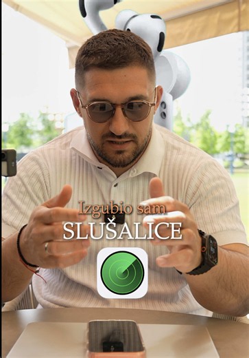 Još je i slušalice hteo da mi mazne…🧐 Dobro je pa mi je sve povezano preko aplikacije #findmy 🧭 pa sam ih “pronašao” 😩 #dule #fyp #apple #airpods