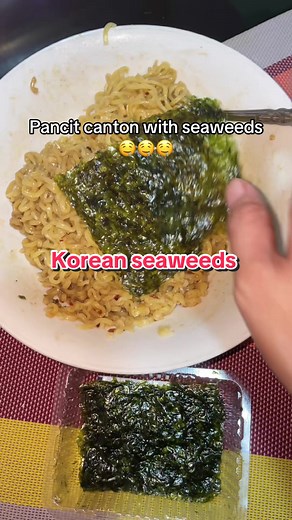Delicious Pancit Canton with Seaweeds Recipe
