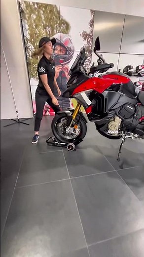 Motorcycle Stands, Easy to Load and Move Your Bike | Dynamoto Demo Featuring Ducati