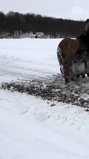 33K views · 80 reactions | Ice Scraping on the Driveway #driveways #snowremoval #satisfying | Hometownacres | Facebook