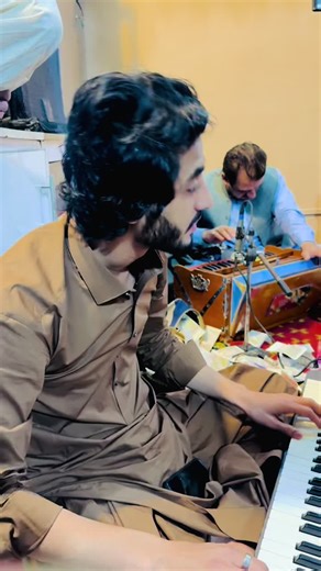 Live program band group..❤️