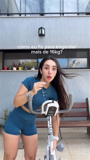 Gabrielle Ribeiro on Instagram: "lembrando que isso é um tutorial de fato para engordar, ficar acima do peso e ganhar gordura. meu corpo de antes, com 72kg estava exatamente assim. não era um corpo cavalona, era um corpo sem saúde. isso não cabe a quem quer “crescer” e fazer um bulking 😂"