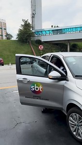 234K views · 10K reactions | Ontem foi dia de gravar um programa lindo com a querida @patriciaabravanel ! Passando pra dividir com vocês os detalhes dos bastidores! Rolou até uma invasão no @fofocalizando !  | Roberta Miranda | Facebook