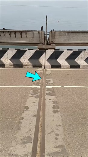 Expansion Joints In Bridges