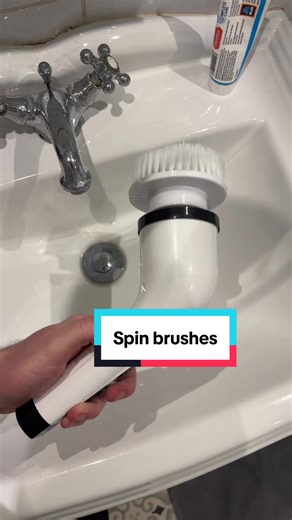 Effortless Cleaning with Electric Spin Scrubbers