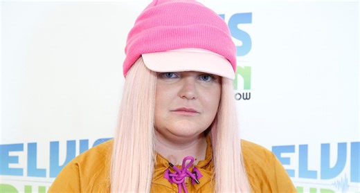 Aussie singer looks completely unrecognisable in new photos: 'Loving this new style'