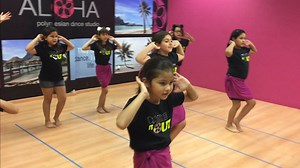 2.3K views · 44 reactions | Nuestras alumnas además de aprender la Técnica (física) aprenden también a identificar los Pehes (toques) esto hace de ellas unas BAILARINAS INTEGRALES. Felicidades hermosas!!! INSCRIPCION GRATIS POR ANIVERSARIO!!! IINCIO DE CLASES: Lunes 09 de Enero Tel. 214.03.79 | Aloha Dance Fit | Facebook