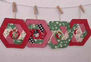 Vintage Holiday Hexie Mug Rug, Coaster, Mini Quilt - Etsy