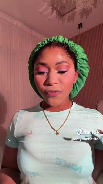 Makeup With Me: Soft Pink Eyeshadow & Maroon Lip Tutorial