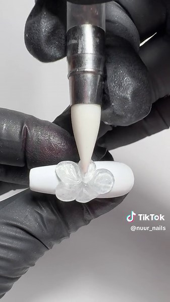 3D Flower Tutorial is here 🌸🌸🌸 #nails #pressonnails #pressonnailsbusiness #flowernails #nailstutorial