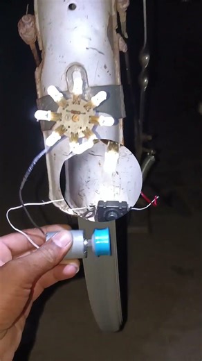 The cycle experiment is to light an LED with a DC motor. Saw the wonder of inventor