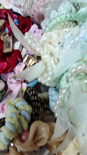 Explore Ajwa Jewelry Near Ilahii Masjid