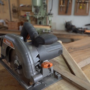 157K views · 1.4K reactions | DIY Woodworking Circular Saw Guide JIG | Woodworking TV | Facebook