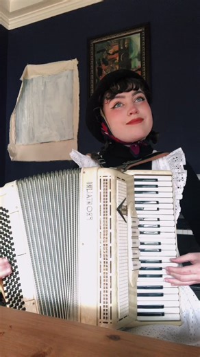 Accordion Music Waltz: A Little Waltz to Keep Me Going!