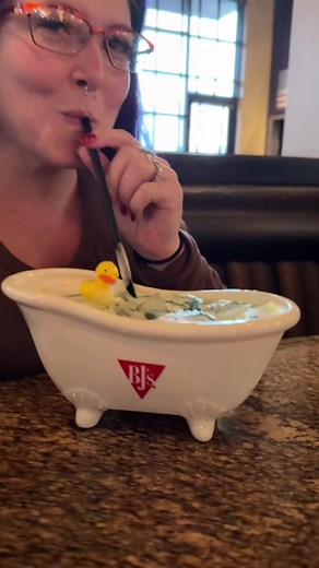 I love @bjsrestaurants ! This duck in s #tub is so cute!