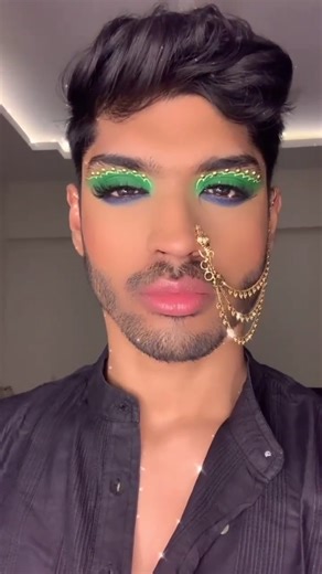 Stunning Green Eye Makeup Look | Easy & Glam Tutorial#shortsviral #shorts #makeuptutorial