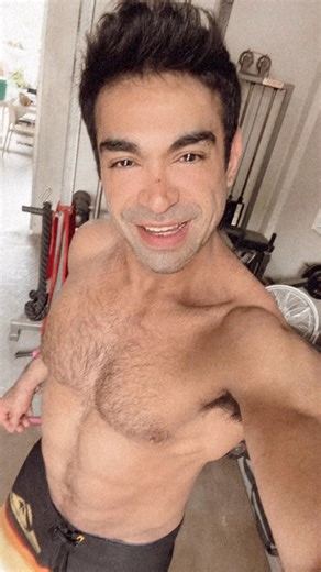 Everyday workout 30 mins vs 2 times a week training? What’s better idol? | Carlos Agassi