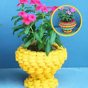 257K views · 6.2K reactions | Reuse plastic bottle caps to make decorative balcony planters | DIY Balcony Garden | Facebook