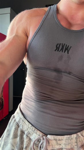 Banksy (@bamks)’s videos with original sound - ᢉ𐭩