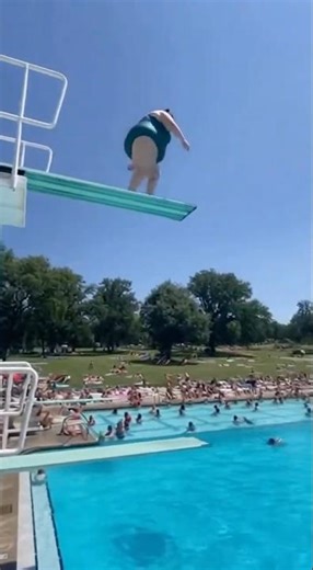 Biggest Pool Splash Ever Caught on Camera!