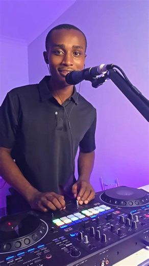 DJ Lyta's Smooth Transition Techniques